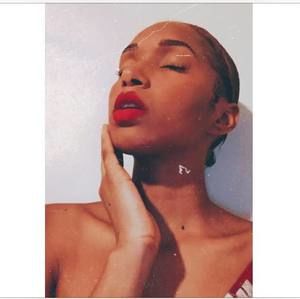 Meet your Posher, Bethally